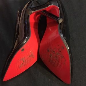 Shoes - Shinny black pumps Shoes - Shinny black pumps